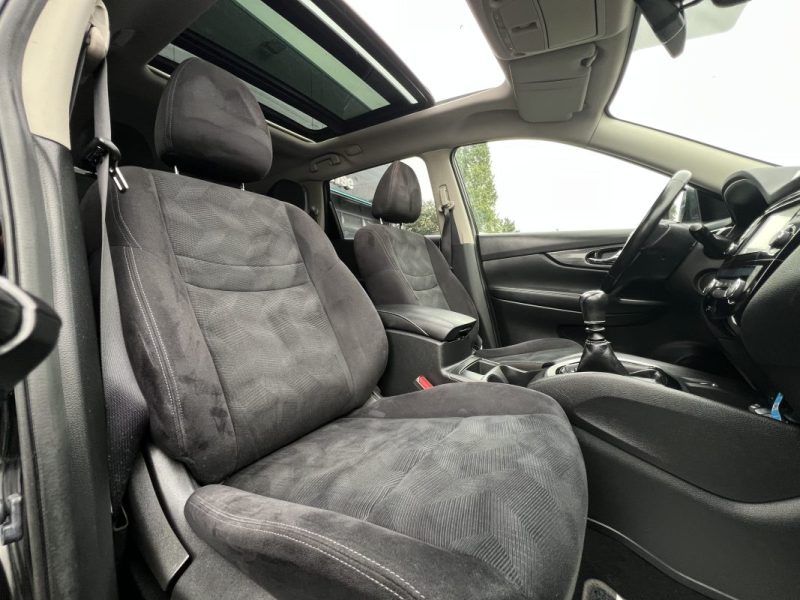 NISSAN X-TRAIL II N-CONNECTA 1.6 DCI 130 Cv 7 PLACES / TOIT OUVRANT ATTELAGE GPS - GARANTIE 1 AN