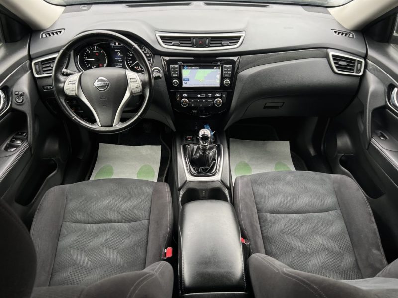 NISSAN X-TRAIL II N-CONNECTA 1.6 DCI 130 Cv 7 PLACES / TOIT OUVRANT ATTELAGE GPS - GARANTIE 1 AN