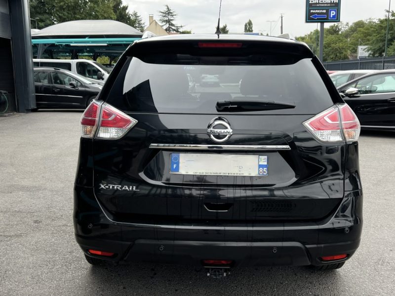 NISSAN X-TRAIL II N-CONNECTA 1.6 DCI 130 Cv 7 PLACES / TOIT OUVRANT ATTELAGE GPS - GARANTIE 1 AN