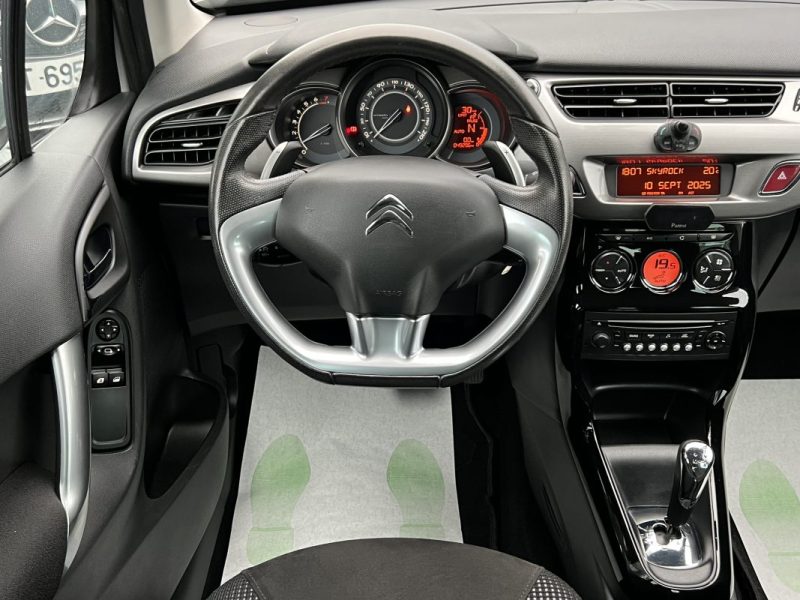 CITROEN C3 II EXCLUSIVE 1.4 VTI 95 Cv BOITE AUTO / TOIT PANO 49 200 Kms CRIT AIR 1 - GARANTIE 1 AN