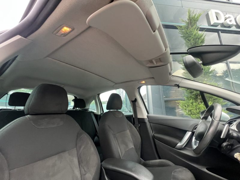 CITROEN C3 II EXCLUSIVE 1.4 VTI 95 Cv BOITE AUTO / TOIT PANO 49 200 Kms CRIT AIR 1 - GARANTIE 1 AN