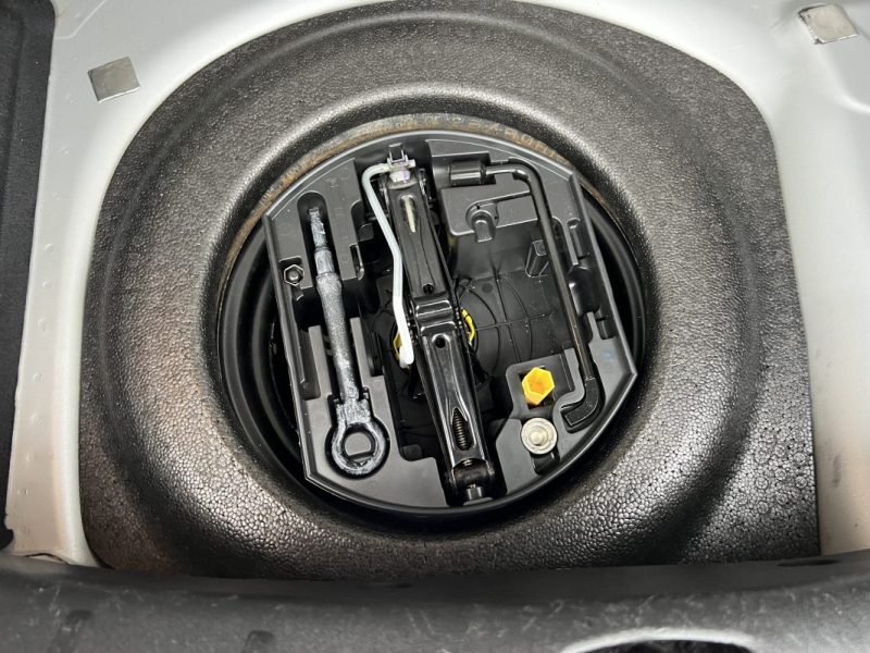 CITROEN C3 II EXCLUSIVE 1.4 VTI 95 Cv BOITE AUTO / TOIT PANO 49 200 Kms CRIT AIR 1 - GARANTIE 1 AN