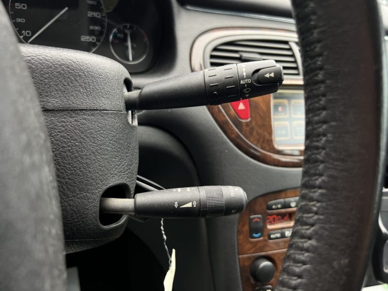 PEUGEOT 607 2.2 160 Cv VENTE EN ETAT / LIRE L'ANNONCE - 1ERE MAIN / 68 600 Kms