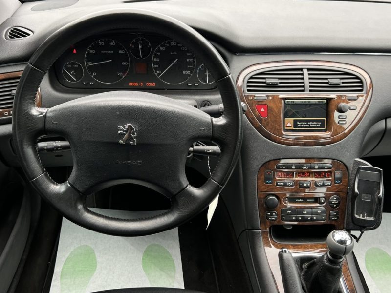 PEUGEOT 607 2.2 160 Cv VENTE EN ETAT / LIRE L'ANNONCE - 1ERE MAIN / 68 600 Kms