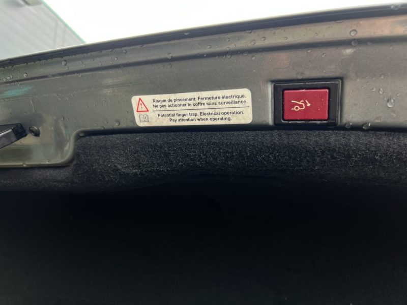 PEUGEOT 607 2.2 160 Cv VENTE EN ETAT / LIRE L'ANNONCE - 1ERE MAIN / 68 600 Kms