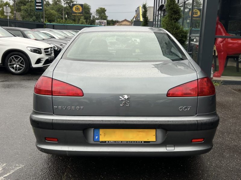 PEUGEOT 607 2.2 160 Cv VENTE EN ETAT / LIRE L'ANNONCE - 1ERE MAIN / 68 600 Kms
