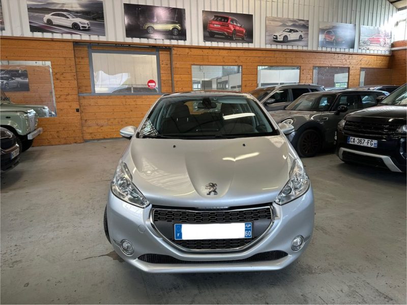PEUGEOT 208 1.6 e-HDI 92cv Allure Toit pano