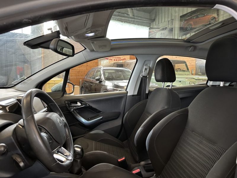 PEUGEOT 208 1.6 e-HDI 92cv Allure Toit pano