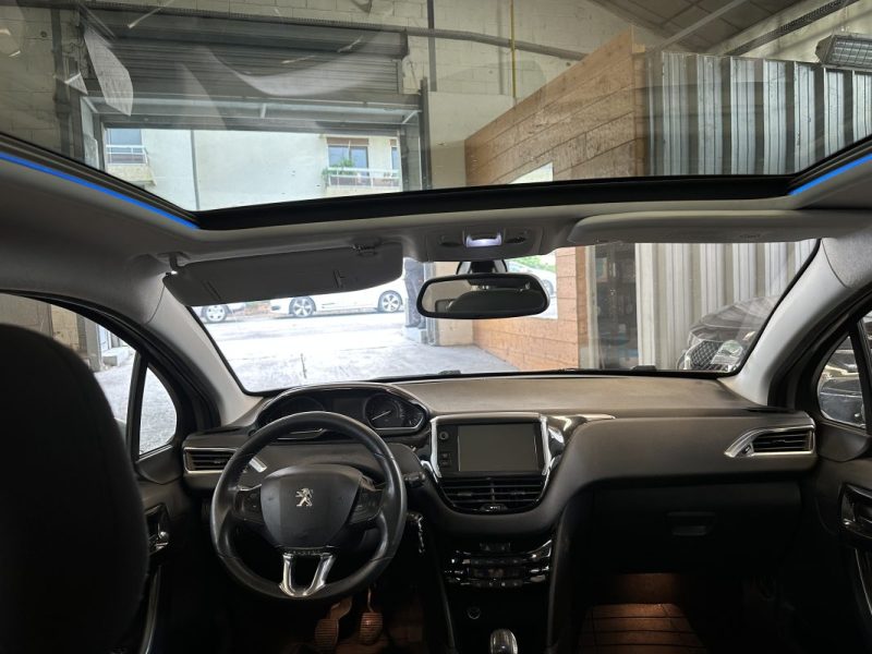 PEUGEOT 208 1.6 e-HDI 92cv Allure Toit pano