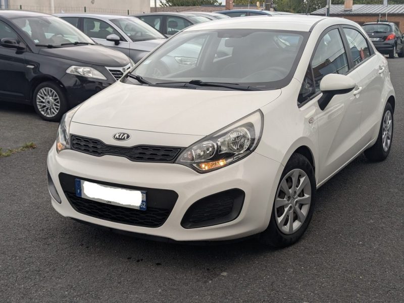 KIA  RIO 1.2I 85CV ET 5CV FISCAUX DISTRIBUTION A CHAINE 