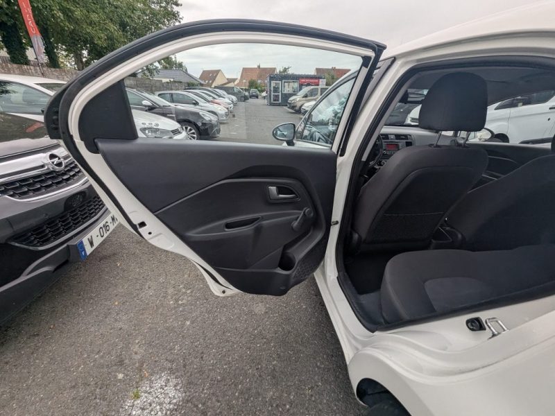 KIA  RIO 1.2I 85CV ET 5CV FISCAUX DISTRIBUTION A CHAINE 