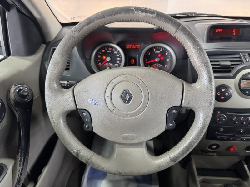 RENAULT MEGANE 2005 1.6 16V