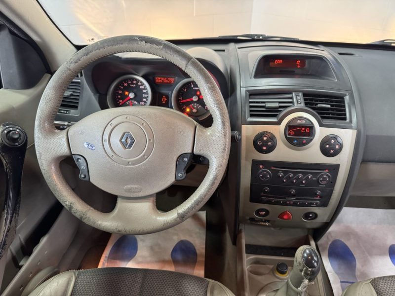 RENAULT MEGANE 2005 1.6 16V