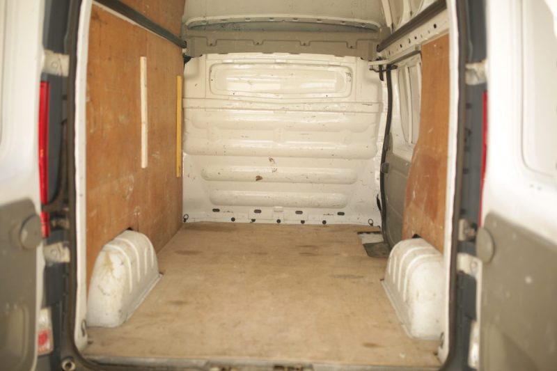 RENAULT TRAFIC 2011 BOITE AUTO
