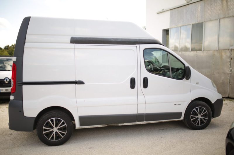 RENAULT TRAFIC 2011 BOITE AUTO