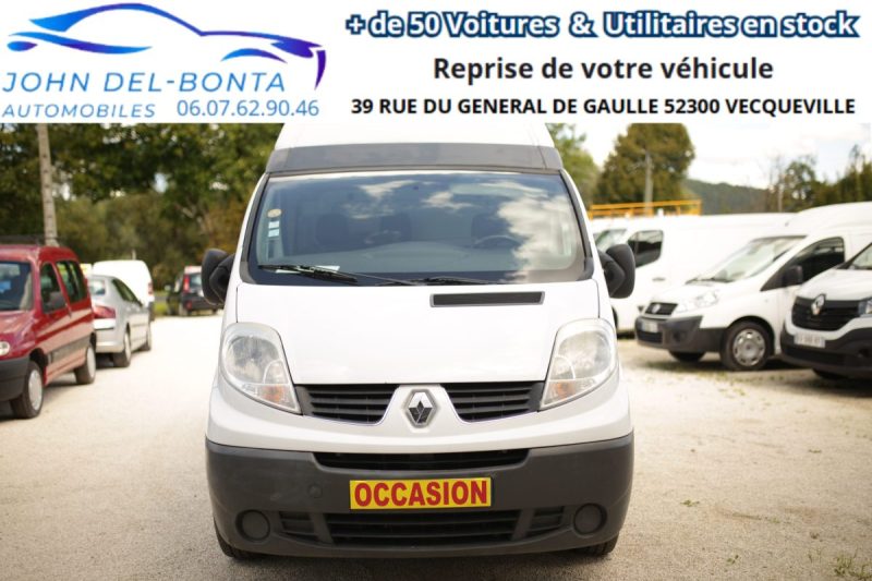 RENAULT TRAFIC 2011 BOITE AUTO