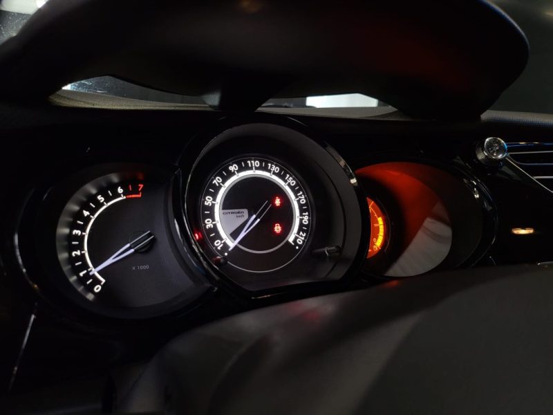 CITROEN C3 II 1.2 e-VTI 12V 82cv Attraction 2e MAIN / SUIVI COMPLET DEPUIS 2015 / DISTRIBUTION NEUVE