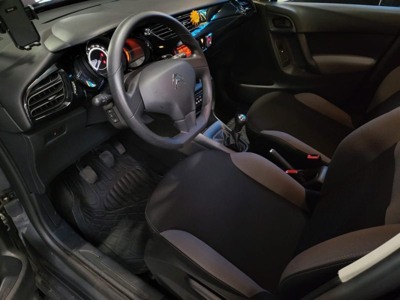 CITROEN C3 II 1.2 e-VTI 12V 82cv Attraction 2e MAIN / SUIVI COMPLET DEPUIS 2015 / DISTRIBUTION NEUVE