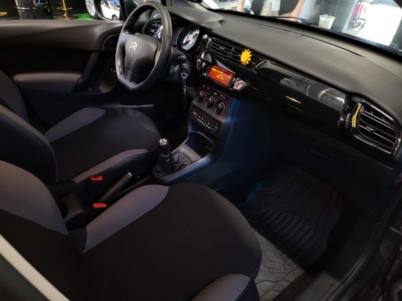 CITROEN C3 II 1.2 e-VTI 12V 82cv Attraction 2e MAIN / SUIVI COMPLET DEPUIS 2015 / DISTRIBUTION NEUVE