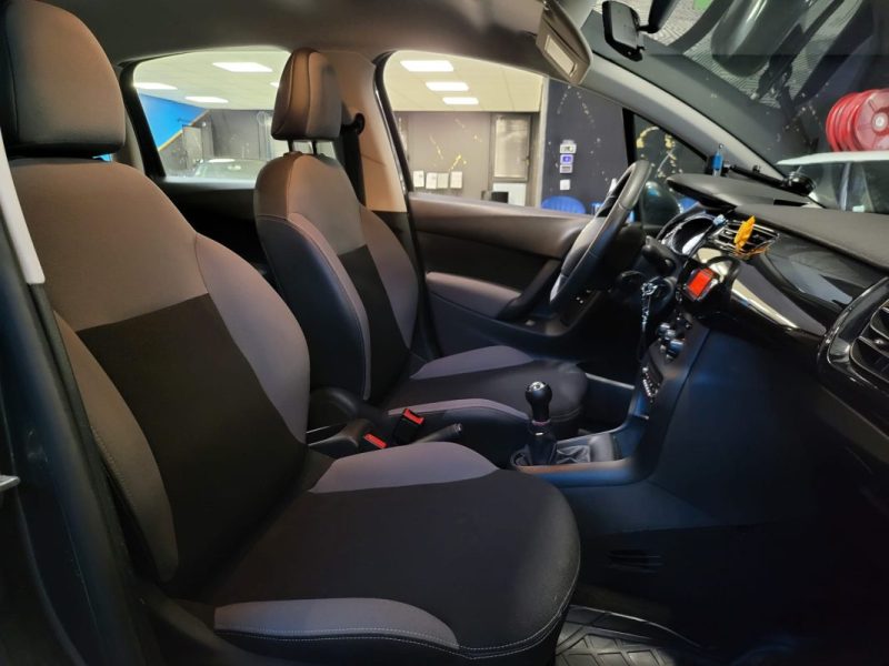 CITROEN C3 II 1.2 e-VTI 12V 82cv Attraction 2e MAIN / SUIVI COMPLET DEPUIS 2015 / DISTRIBUTION NEUVE