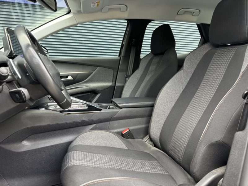 PEUGEOT 3008 1.5 BLUEHDI 130 ALLURE 