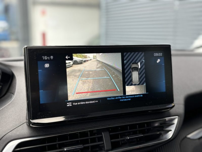 PEUGEOT 3008 1.5 BLUEHDI 130 ALLURE 