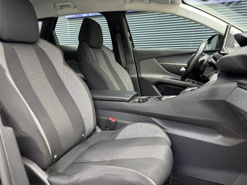 PEUGEOT 3008 1.5 BLUEHDI 130 ALLURE 