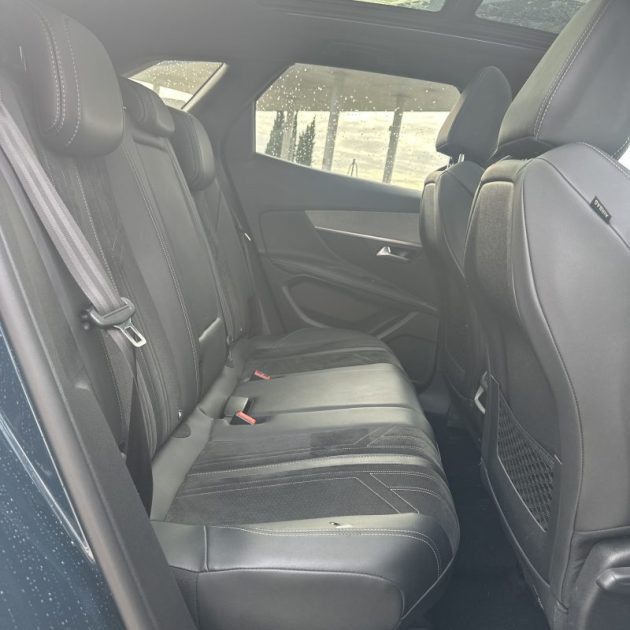 PEUGEOT 3008 1.5 BlueHDi 130ch S&S Active Pack EAT8 Garantie 12 mois 