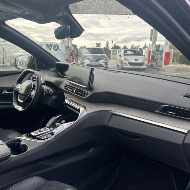 PEUGEOT 3008 1.5 BlueHDi 130ch S&S Active Pack EAT8 Garantie 12 mois 