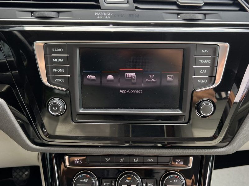 VOLKSWAGEN TOURAN III 1.6 TDI 110 Cv GPS TACTILE / CRIT AIR 2 - GARANTIE 1 AN