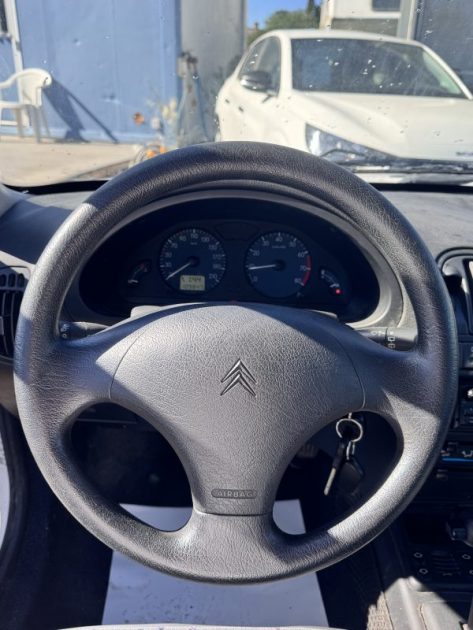 CITROEN SAXO 1.4i EXCLUSIVE BOITE AUTOMATIQUE 