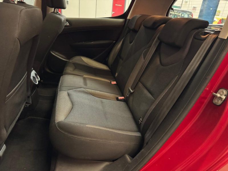 PEUGEOT 308 1.6 HDI 90 Premium 