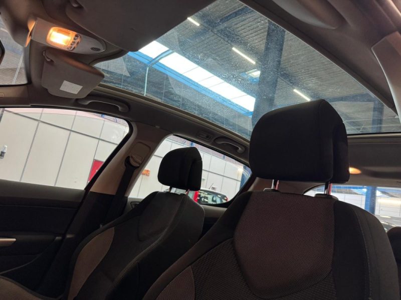 PEUGEOT 308 1.6 HDI 90 Premium 