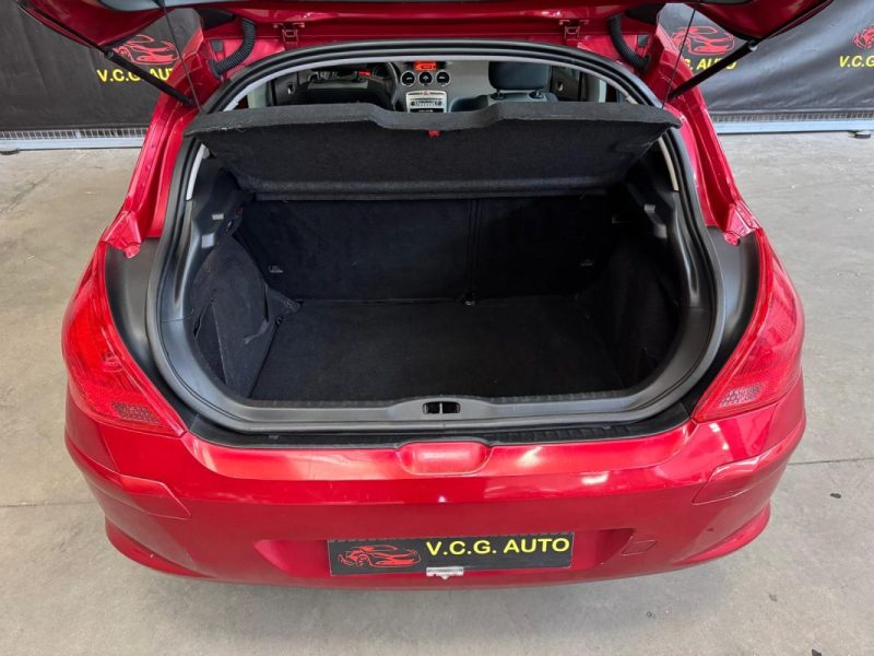 PEUGEOT 308 1.6 HDI 90 Premium 