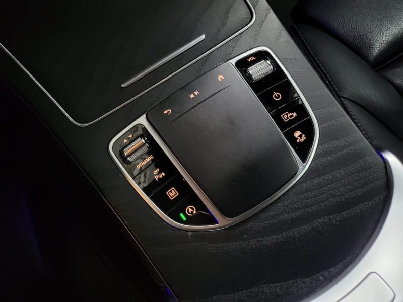 MERCEDES GLC 300 D AMG LINE 9G-Tronic 245 cv