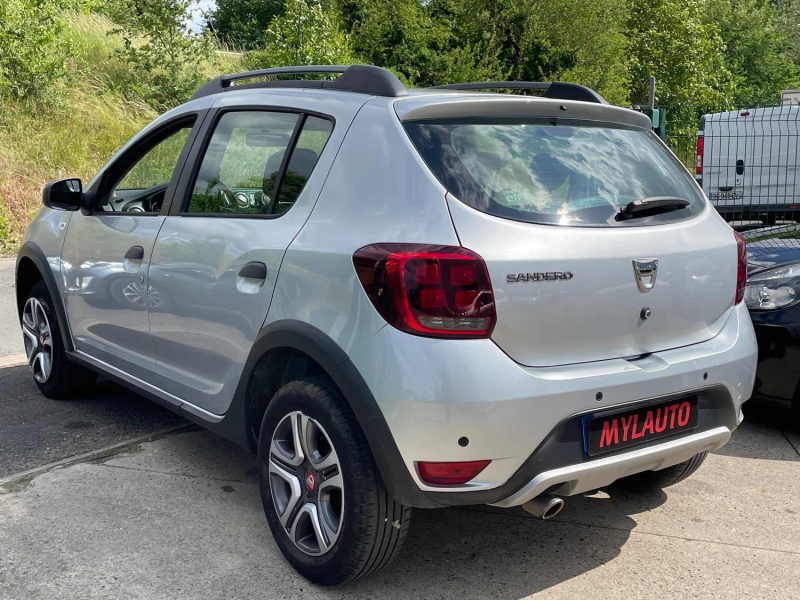 DACIA SANDERO TCE 90 SL TECHROAD