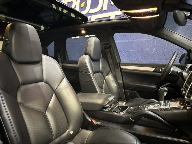 Porsche Cayenne 958 TURBO 4.8 500ch Tiptronic - Toit Ouvrant 