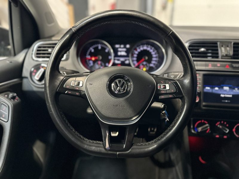 VOLKSWAGEN POLO 1.4 TDI 90ch Confortline - Carplay