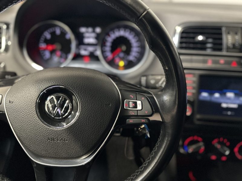 VOLKSWAGEN POLO 1.4 TDI 90ch Confortline - Carplay