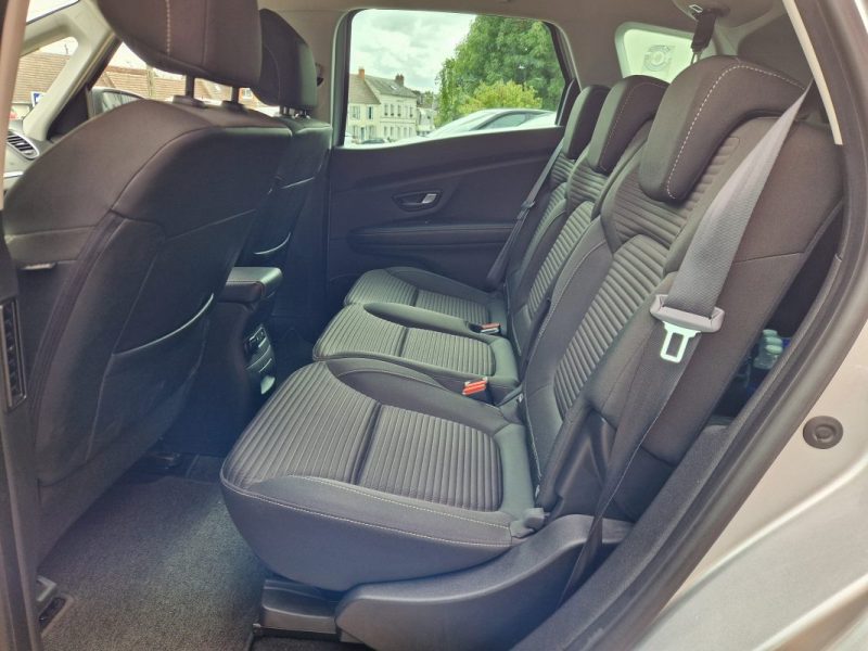 MEGANE SCENIC IV 1.7 BLUE DCI 120 cv INTENS  * GARANTIE REVISE*