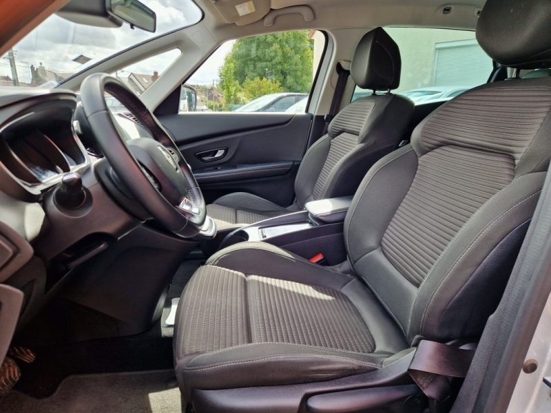 MEGANE SCENIC IV 1.7 BLUE DCI 120 cv INTENS  * GARANTIE REVISE*