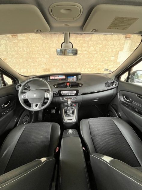 RENAULT MEGANE SCENIC 2011