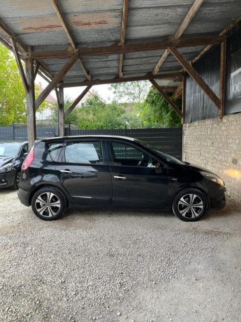 RENAULT MEGANE SCENIC 2011