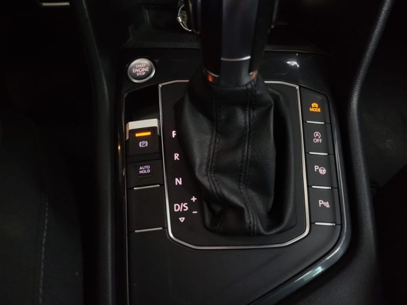 VOLKSWAGEN TIGUAN 2.0 TDI R-Line DSG7 150ch