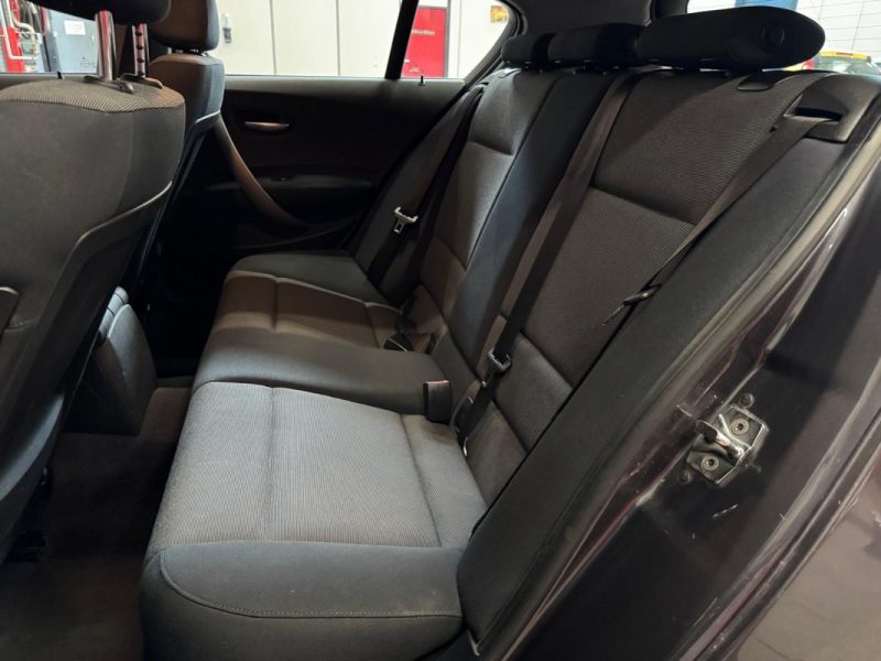 B.M.W. SERIE 1 116i 115cv Confort 