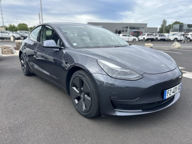 TESLA MODEL 3 - DualMotor - Grande Autonomie