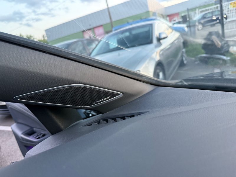 VOLKSWAGEN GOLF 8R  2021