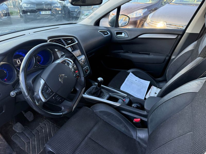 CITROEN C4 1.6 VTI 120CH ATTRACTION GARANTIE 