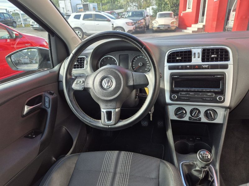 VOLKSWAGEN POLO 2013