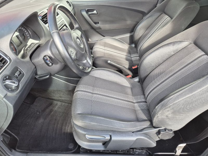 VOLKSWAGEN POLO 2013